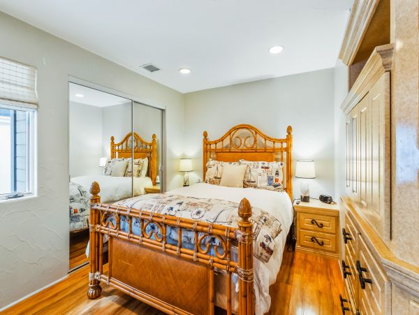 Newport Beach Home 983602