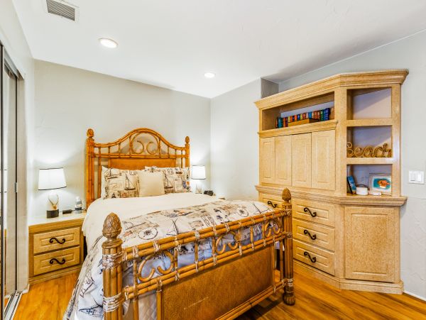 Newport Beach Home 983602