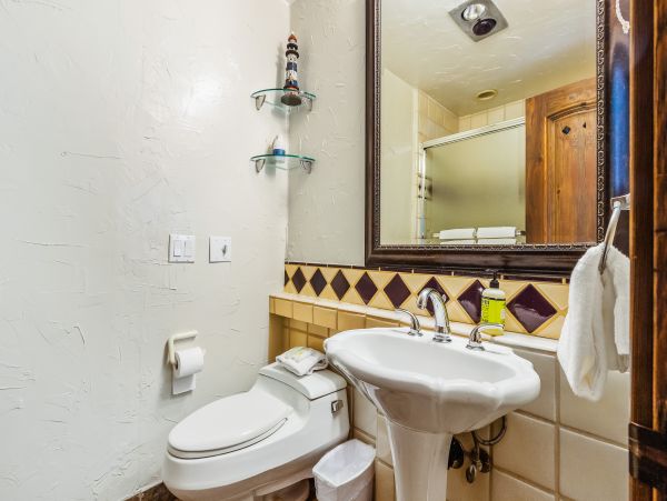 Newport Beach Home 983602
