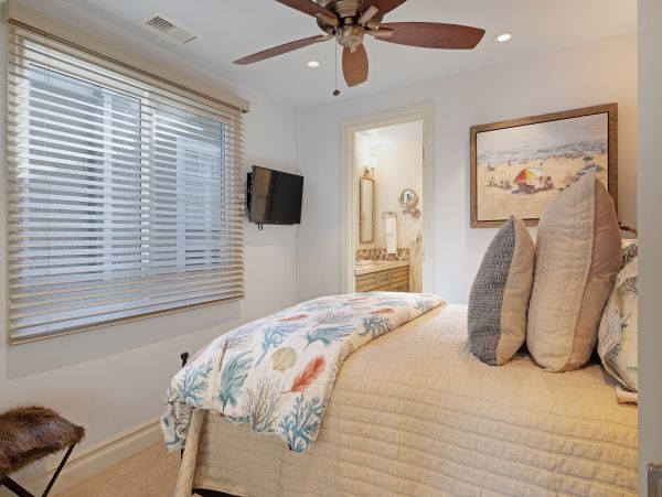 Newport Beach Home 983603