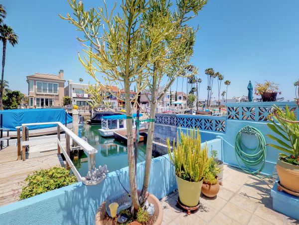 Newport Beach Home 983604