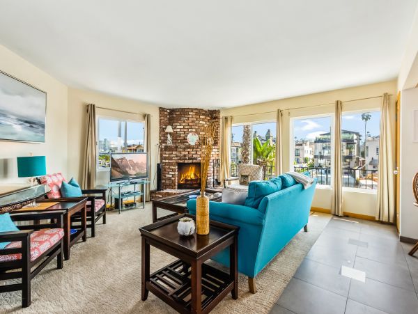 Newport Beach Home 983605
