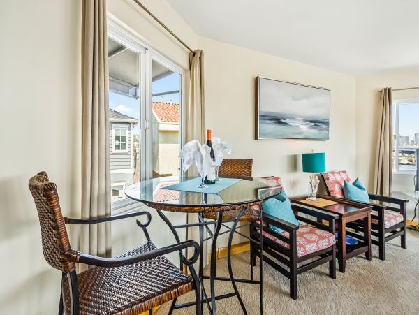 Newport Beach Home 983605