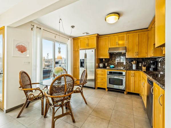Newport Beach Home 983605