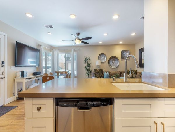 Newport Beach Home 983606