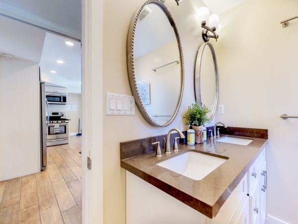 Newport Beach Home 983606