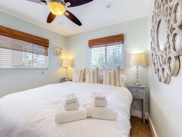 Newport Beach Home 983606