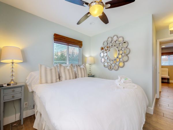 Newport Beach Home 983606