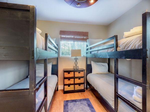 Newport Beach Home 983606