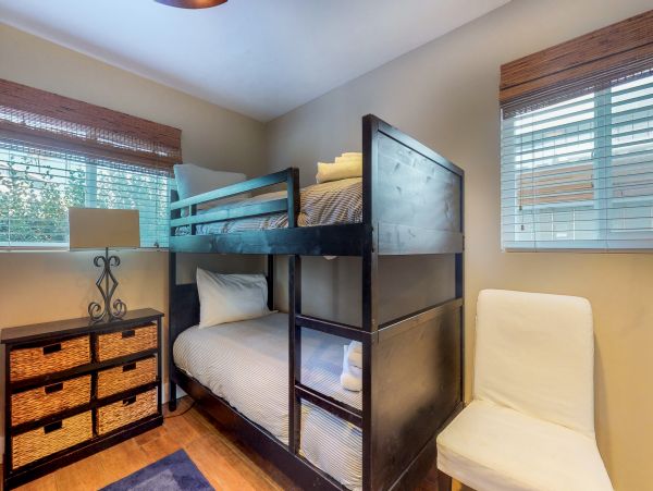 Newport Beach Home 983606