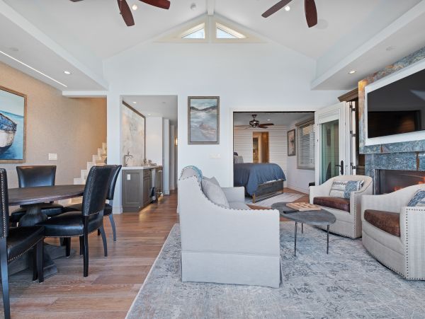 Newport Beach Home 983608
