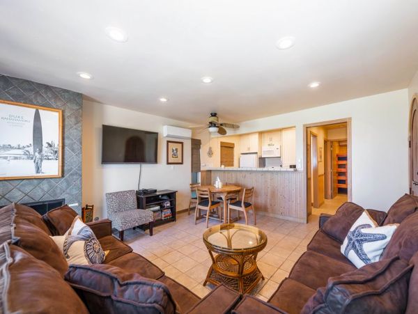 Newport Beach Home 983609
