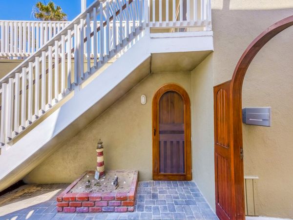 Newport Beach Home 983609