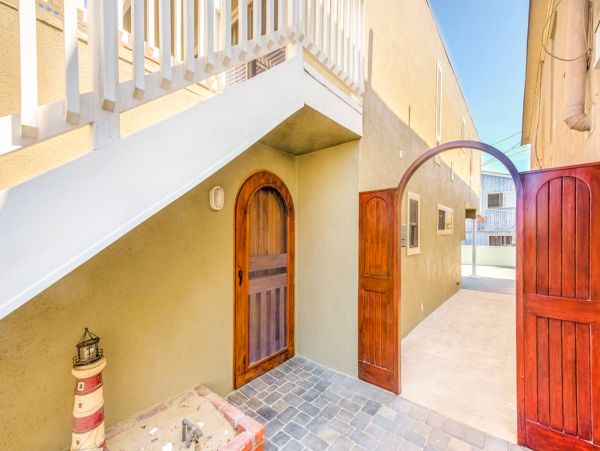 Newport Beach Home 983609