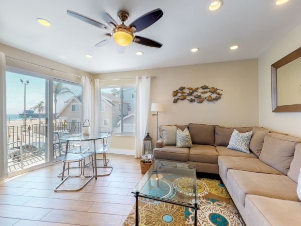 Newport Beach Home 983612