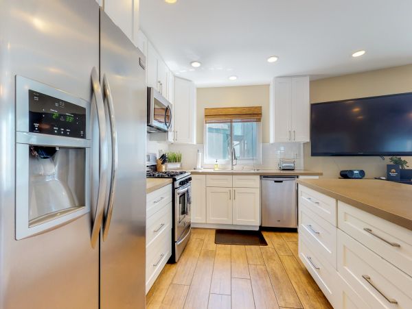 Newport Beach Home 983612