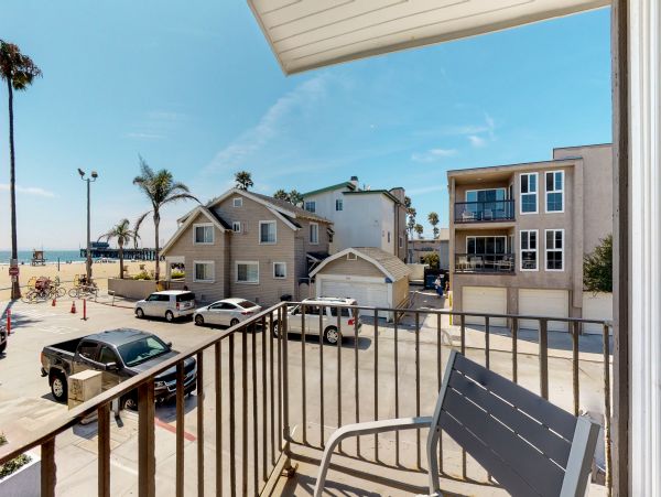 Newport Beach Home 983612