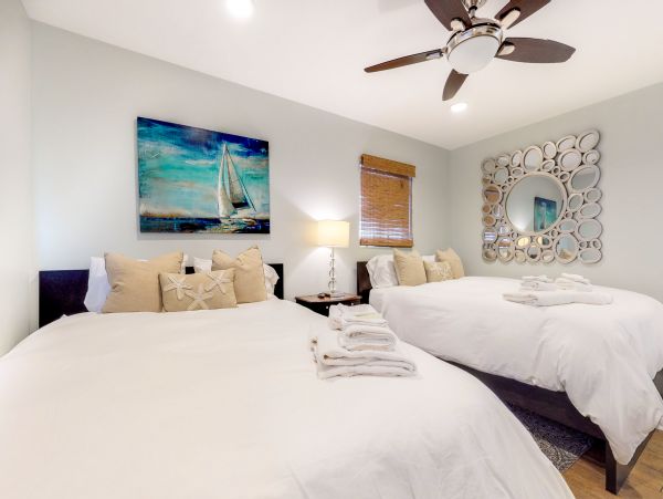 Newport Beach Home 983612