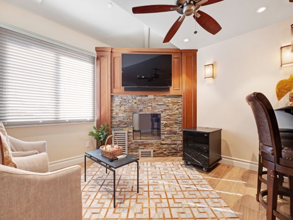 Newport Beach Home 983613