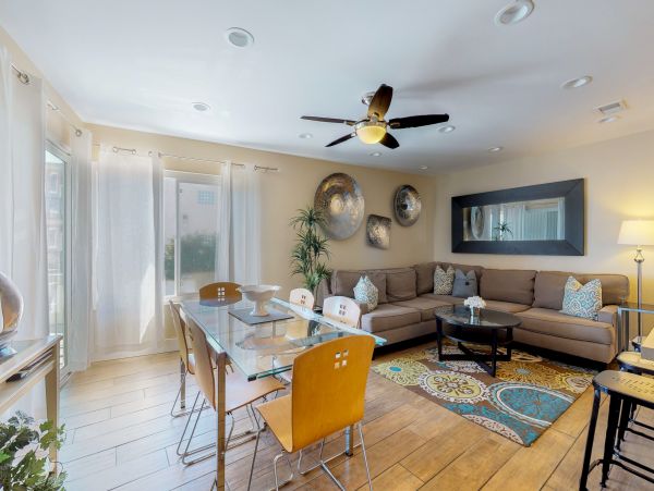 Newport Beach Home 983614