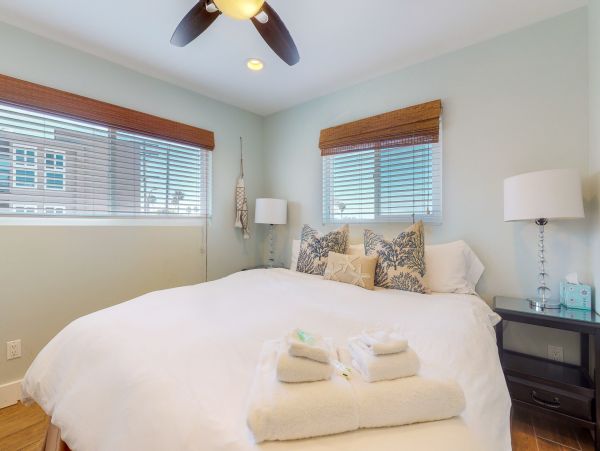 Newport Beach Home 983614