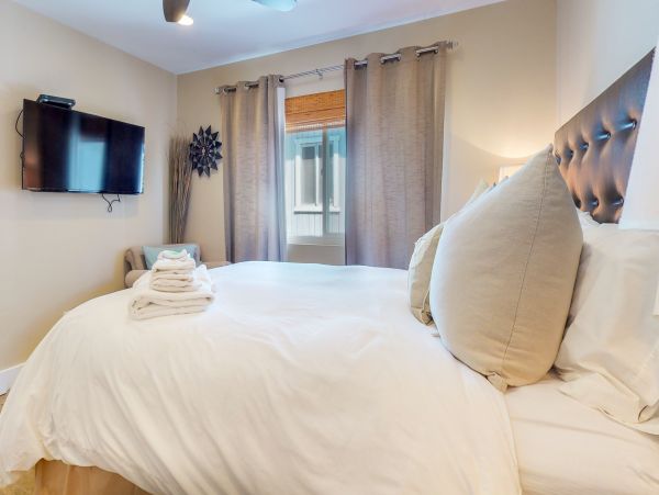 Newport Beach Home 983614