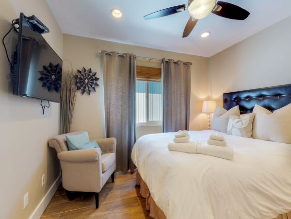 Newport Beach Home 983614