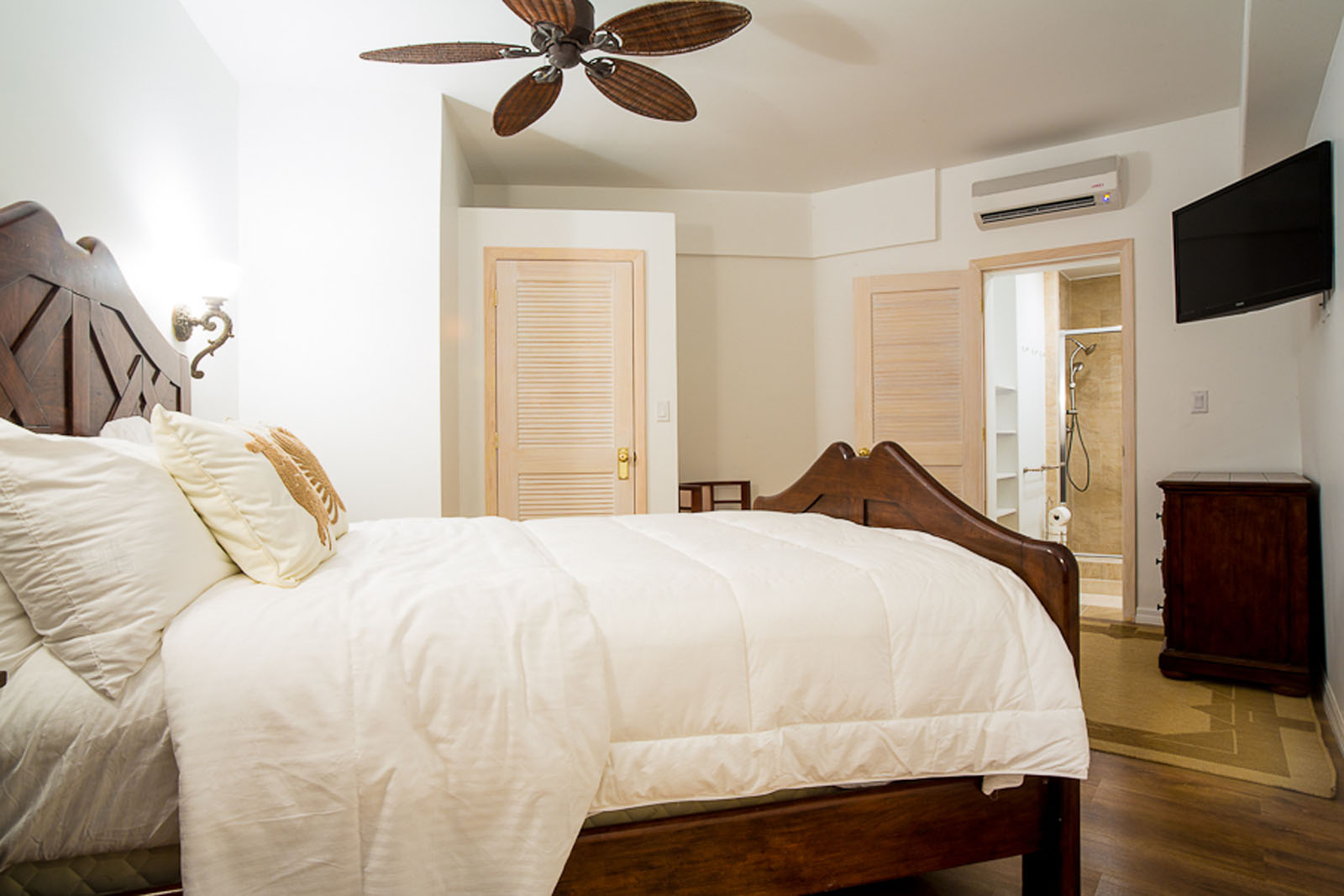 Turks & Caicos Luxury Vacation Villa Awaits your Arrival.