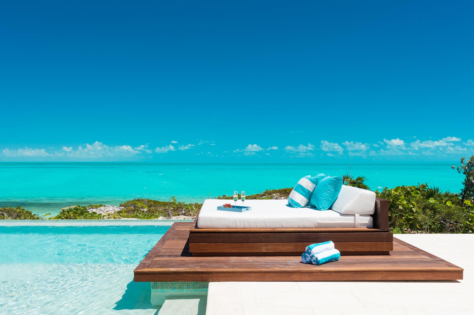 Magnificent Views, 5 Bedroom Luxury Rental