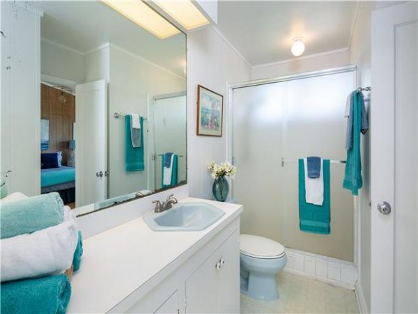 Kahuku Three Bedroom Vacation Home Short Walk To Beach
