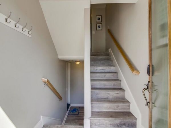 Spacious 3 Level Townhouse in San Diego with Rooftop Deck