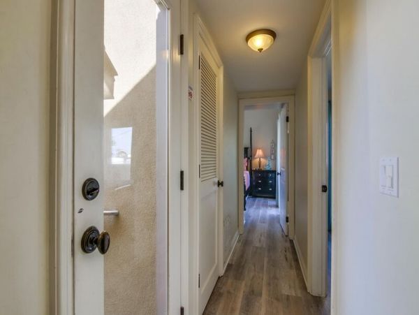 Spacious 3 Level Townhouse in San Diego with Rooftop Deck