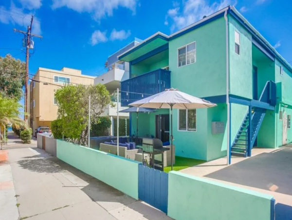 Two Units in San Diego with 5 Bedrooms Sleeps 14 Guests