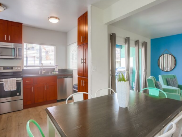 Two Units in San Diego with 5 Bedrooms Sleeps 14 Guests