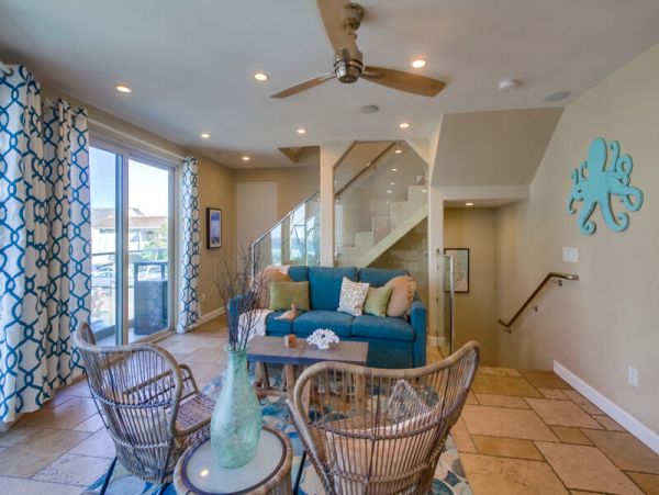 Lovely Mission Beach Townhome Steps from the Beach Sleeps 10