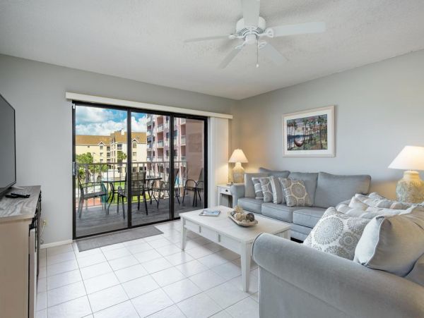 Three Bedroom Condo Gulf Front Vacation Rental