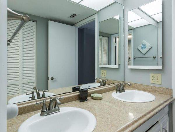 Three Bedroom Condo Gulf Front Vacation Rental
