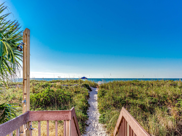 Escape to a Serene Getaway in Indian Rocks Beach Vacation Rental