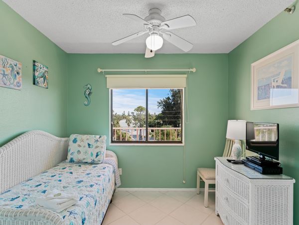 Gulf Front Indian Rocks Vacation Condo