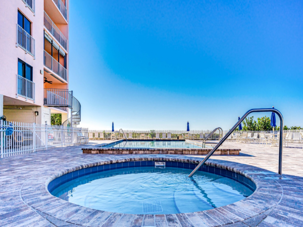 Ocean Front 3 Bedroom Condo Sleeps 6 Guests