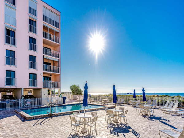 Ocean Front 3 Bedroom Condo Sleeps 6 Guests