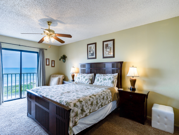 Ocean Front 3 Bedroom Condo Sleeps 6 Guests