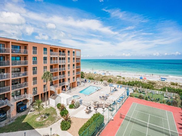 Indian Rocks Three Bedroom Gulf Front Vacation Condo