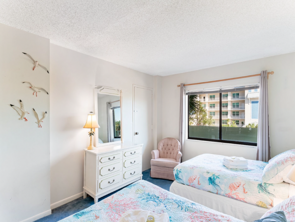 Indian Shores 3 Bedroom Vacation Condo Right on the Beach Great Views
