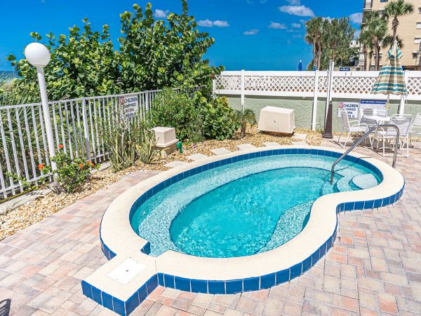 Relax in a Luxurious Vacation Rental in Indian Shores