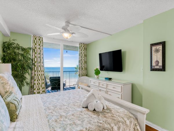Completely Remodeled Vacation Condo Three Bedroom Gulf Front