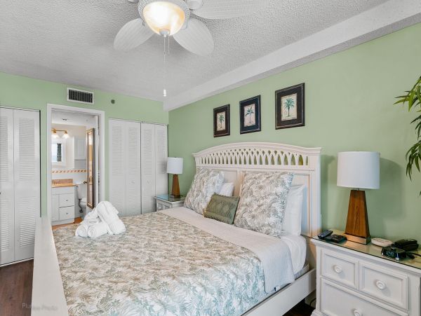 Completely Remodeled Vacation Condo Three Bedroom Gulf Front