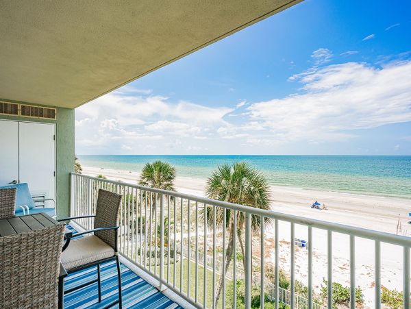 Completely Remodeled Vacation Condo Three Bedroom Gulf Front