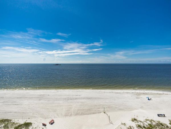 Three bedroom Modern Gulf Front Vacation Condo