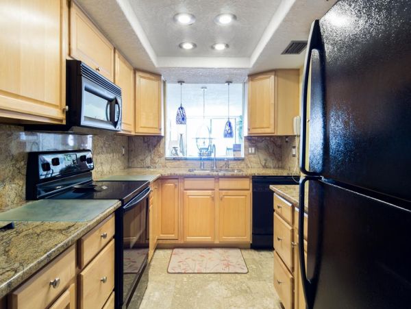 Three bedroom Modern Gulf Front Vacation Condo